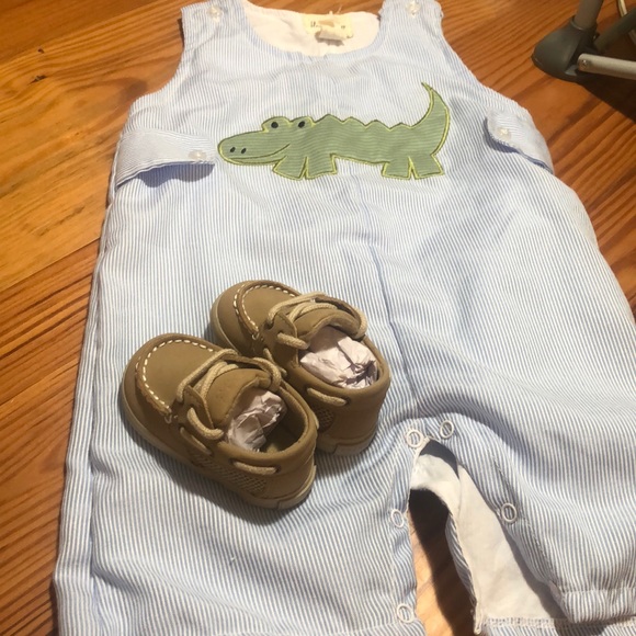 Boys Alligator short-all outfit - Picture 6 of 6